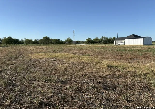 3rd image of 529 Holman Rd, Marion, TX 78124 | MLS# 2009461