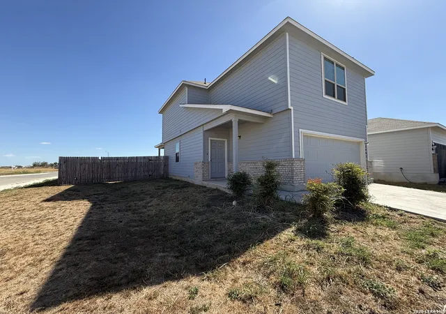 Photo 3 of Single family home for sale at 2402 Pink Pearl Dr, San Antonio, TX 78224 | MLS# 2009462 | Listing updated on 2026-09-15