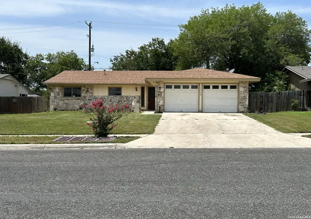 Photo 2 of Single family home for sale at 15123 Branding Iron, San Antonio, TX 78247 | MLS# 2009511 | Listing updated on 2026-10-10