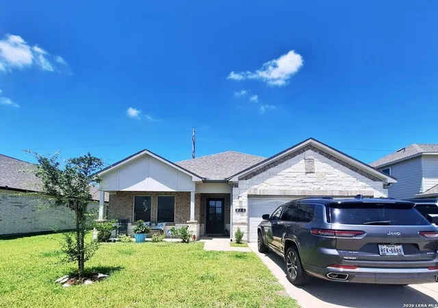 1st image of 226 Eagleville Dr, Alvin, TX 77511 | MLS# 2009532