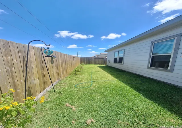 38th image of 226 Eagleville Dr, Alvin, TX 77511 | MLS# 2009532