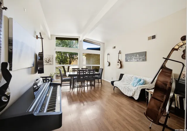 Photo 1 of Sale Pending at 3515 William Penn Dr, San Antonio, TX 78230 | MLS# 2009555 | Listing updated on 2026-08-28