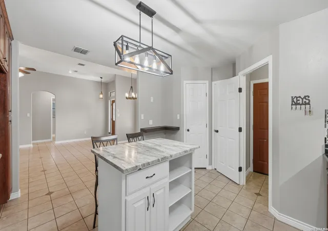 4th image of 948 Divine Way, New Braunfels, TX 78130 | MLS# 2009595