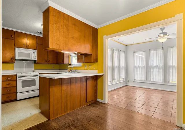 Photo 4 of Single family home for sale at 606 S Columbus Street, Fredericksburg, TX 78624 | MLS# 2009648 | Listing updated on 2026-09-01
