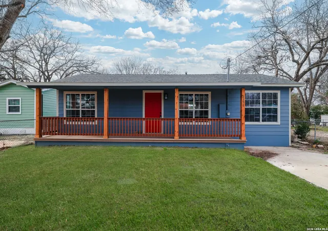 Photo 1 of Single family home for sale at 2258 W Mill St, New Braunfels, TX 78130 | MLS# 2009650 | Listing updated on 2026-09-15