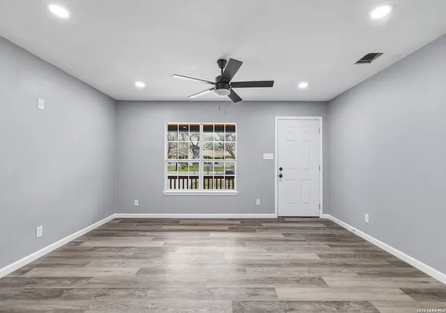 Photo 3 of Single family home for sale at 2258 W Mill St, New Braunfels, TX 78130 | MLS# 2009650 | Listing updated on 2026-09-15