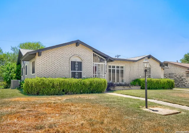 Photo 1 of Single family home for sale at 4218 Valleyfield St, San Antonio, TX 78222 | MLS# 2009670 | Listing updated on 2026-08-29