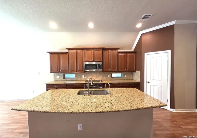 2nd image of 216 Norwood Ct, Cibolo, TX 78108 | MLS# 2009692