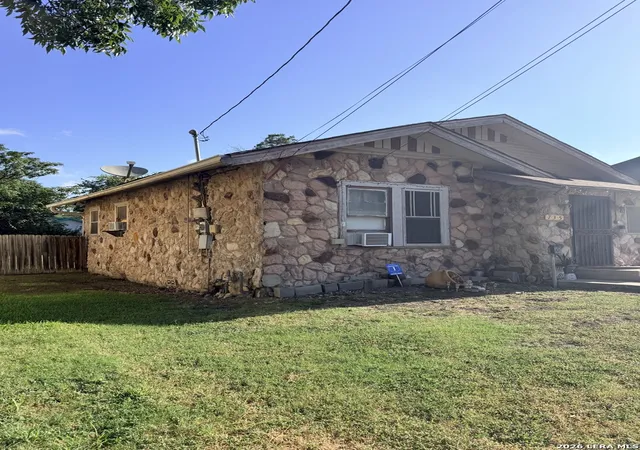 Photo 1 of Single family home for sale at 735 W Hollywood Ave, San Antonio, TX 78212 | MLS# 2009757 | Listing updated on 2026-09-20