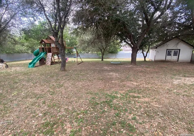 4th image of 10851 Silver Trl, Atascosa, TX 78002 | MLS# 2009904