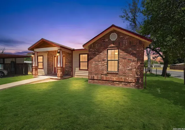 Photo 1 of Single family home for sale at 821 S E Colorado St, Pearsall, TX 78061 | MLS# 2009908 | Listing updated on 2026-08-30