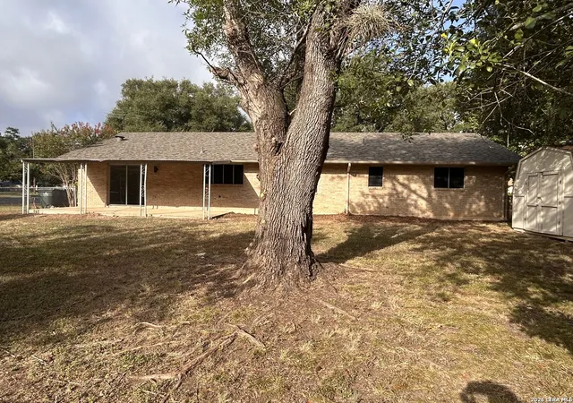 24th image of 217 Elmwood Dr, Seguin, TX 78155 | MLS# 2009923