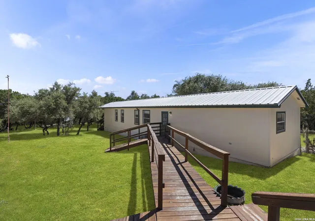 4th image of 182 Austin Ln, Lakehills, TX 78063 | MLS# 2009934