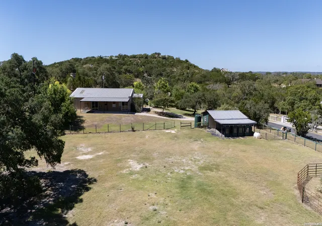 Photo 3 of Single family home for sale at 103 Lariat Dr, Boerne, TX 78006 | MLS# 2009935 | Listing updated on 2026-09-16