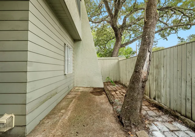 2nd image of 3102 Eisenhauer Road #B-13, San Antonio, TX 78209 | MLS# 2009949