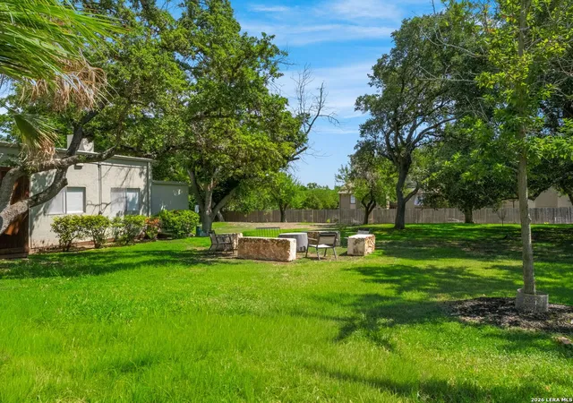 2nd image of 3102 Eisenhauer Rd, San Antonio, TX 78209