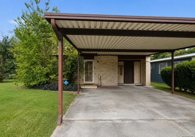 2nd image of 5022 Frank Borman Dr, Kirby, TX 78219 | MLS# 2009969