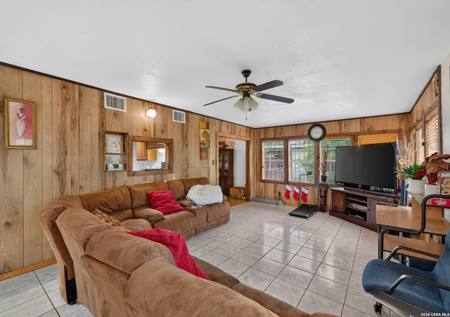 5th image of 5022 Frank Borman Dr, Kirby, TX 78219 | MLS# 2009969