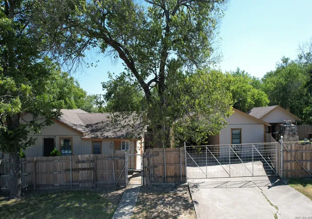 1st image of 1995 Cross St, New Braunfels, TX 78130 | MLS# 2009990