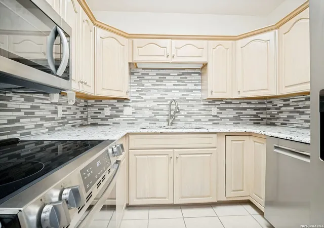 2nd image of 1 Towers Park Lane #604, San Antonio, TX 78209 | MLS# 2010005