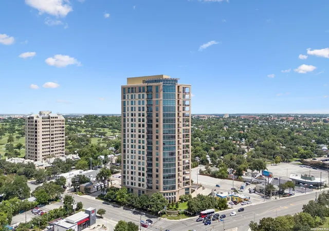 Listing Photo 1 - Condo for sale in building located at 4242 Broadway, San Antonio, TX 78209 - Unit #APT 1704