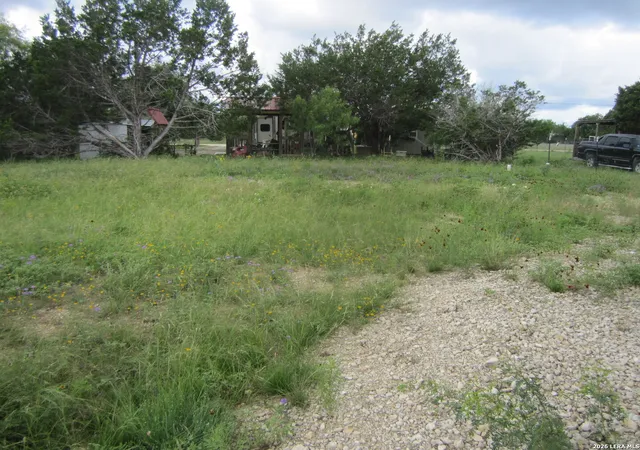 4th image of 782 Mountain View Dr, Bandera, TX 78003 | MLS# 2010035
