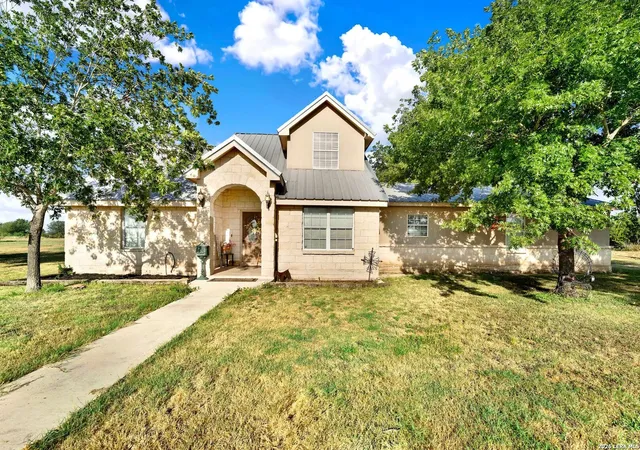 1st image of 1466 County Road 456, Hondo, TX 78861 | MLS# 2010047