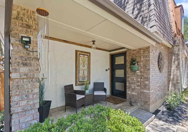 Photo 4 of Single family home for sale at 11207 Whispering Wind St, San Antonio, TX 78230 | MLS# 2010076 | Listing updated on 2026-09-16