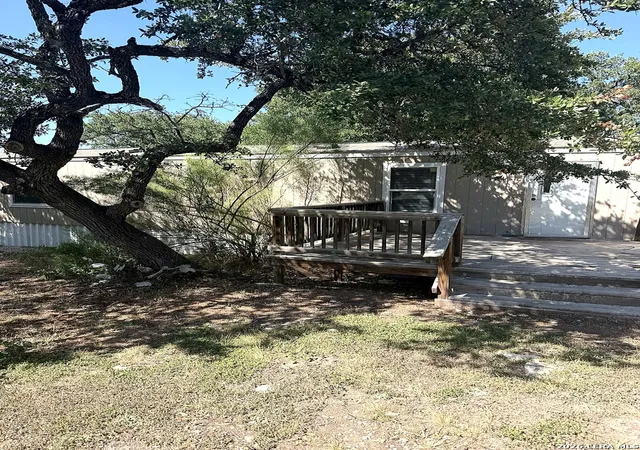 9th image of 127 Quail Run St, Canyon Lake, TX 78133 | MLS# 2010082