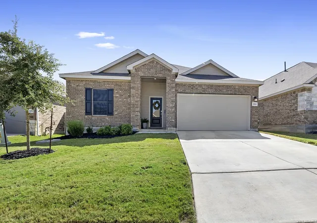 Photo 3 of Single family home for sale at 31913 Tableau Ave, Bulverde, TX 78163 | MLS# 2010095 | Listing updated on 2026-09-03