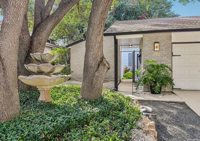 Photo 3 of Sale Pending at 4306 Putting Grn, San Antonio, TX 78217 | MLS# 2010115 | Listing updated on 2026-09-10