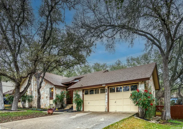 3rd image of 13046 Hunters Breeze St, San Antonio, TX 78230 | MLS# 2010121