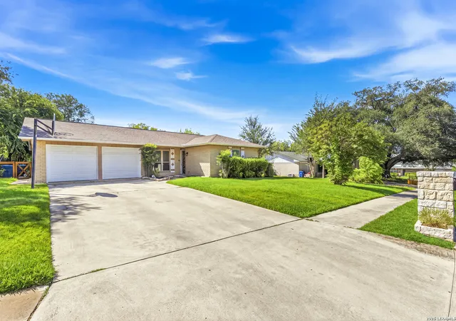 2nd image of 1214 Mount Capote, San Antonio, TX 78213 | MLS# 2010122