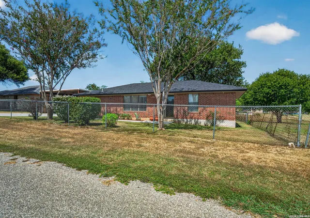 1st image of 325 Wendy Ln, Seguin, TX 78155 | MLS# 2010139