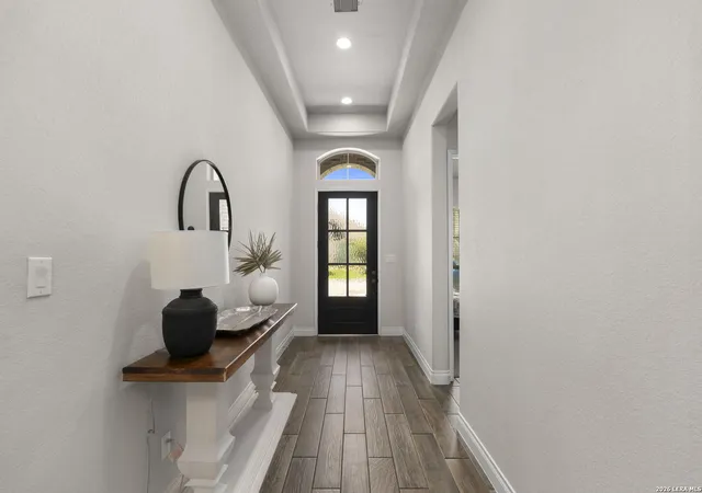 2nd image of 7991 Cibolo Vw, Fair Oaks Ranch, TX 78015 | MLS# 2010145