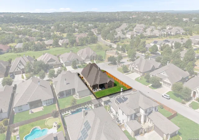 34th image of 7991 Cibolo Vw, Fair Oaks Ranch, TX 78015 | MLS# 2010145
