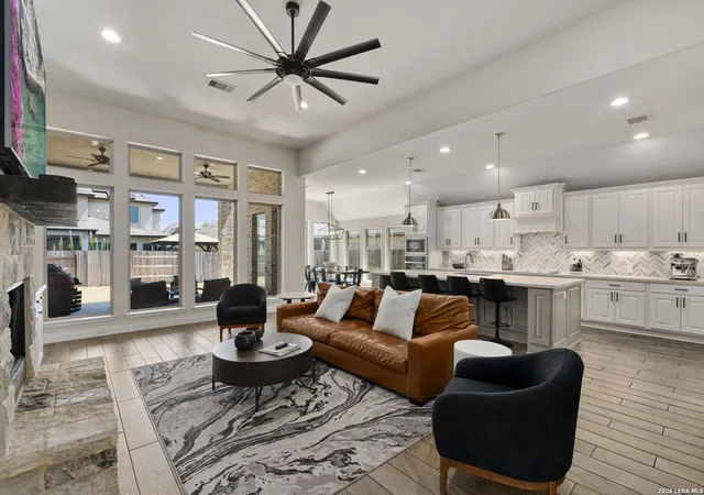 4th image of 7991 Cibolo Vw, Fair Oaks Ranch, TX 78015 | MLS# 2010145