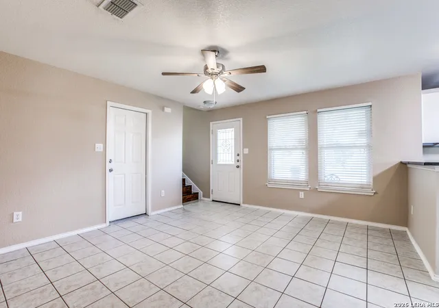 3rd image of 3202 Eisenhauer Rd, San Antonio, TX 78209