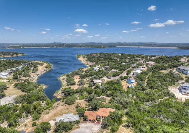 4th image of 1043 Barbara Dr, Canyon Lake, TX 78133