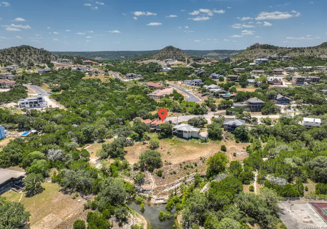 5th image of 1043 Barbara Dr, Canyon Lake, TX 78133