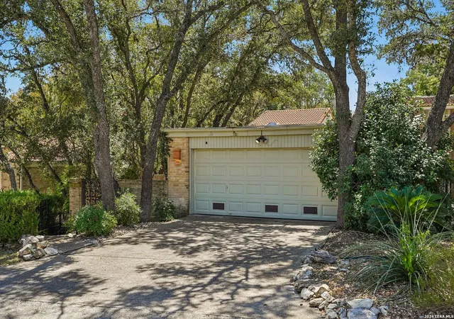 3rd image of 11608 Caprock St, San Antonio, TX 78230 | MLS# 2010222