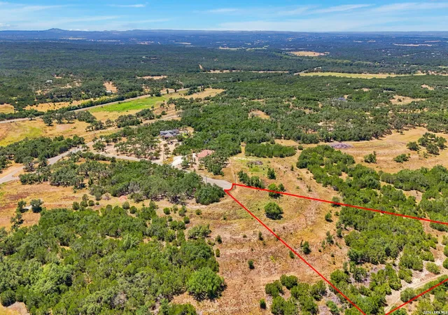 4th image of 767 Tiswin Trl, Blanco, TX 78606 | MLS# 2010229