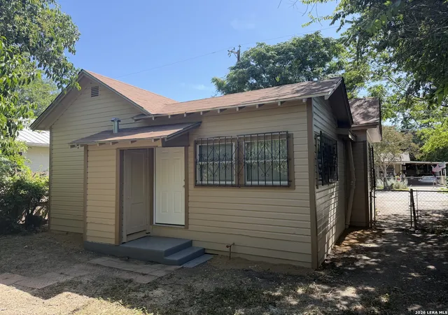 27th image of 1015 Saint James, San Antonio, TX 78202 | MLS# 2010234