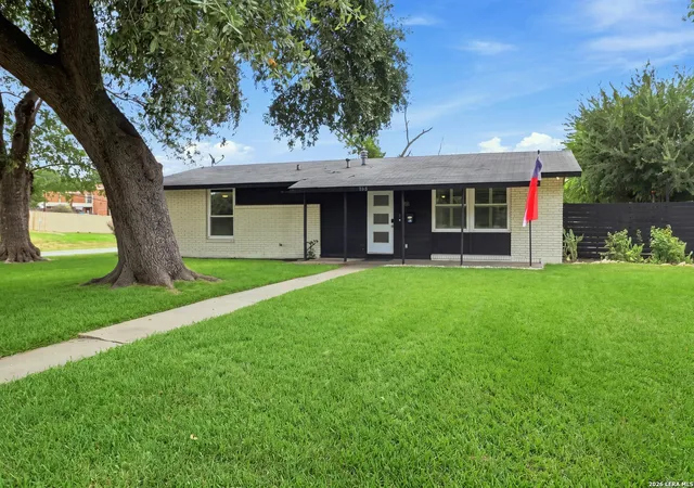 3rd image of 102 Gettysburg Rd, San Antonio, TX 78228 | MLS# 2010243