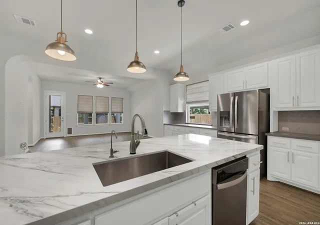 2nd image of 2184 Zachry Dr, New Braunfels, TX 78132 | MLS# 2010248
