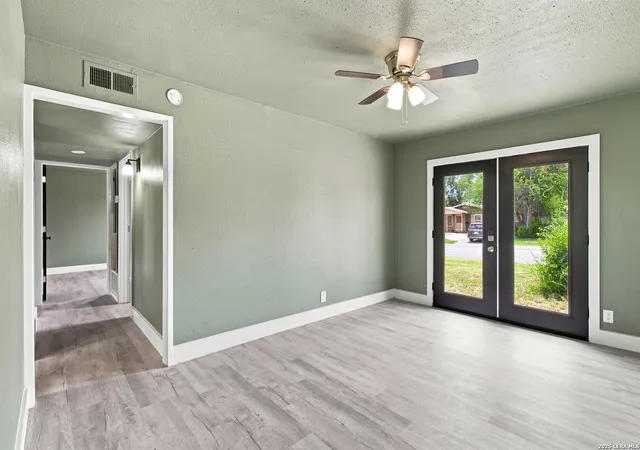4th image of 119 Harcourt Ave, San Antonio, TX 78223 | MLS# 2010250
