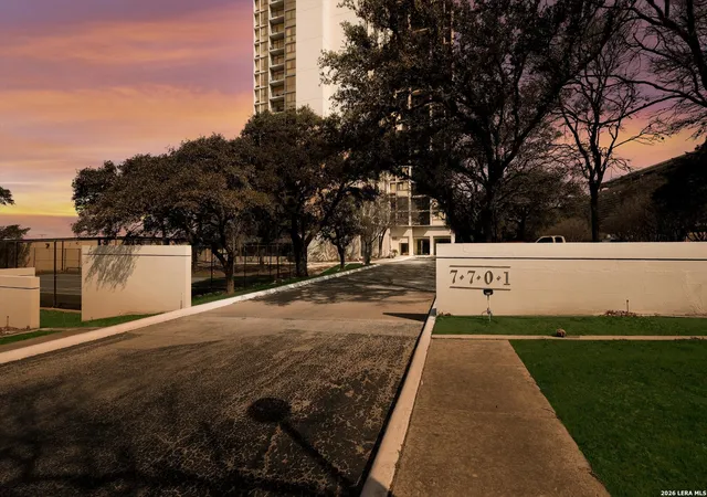2nd image of 7701 Wurzbach #1803, San Antonio, TX 78229 | MLS# 2010253