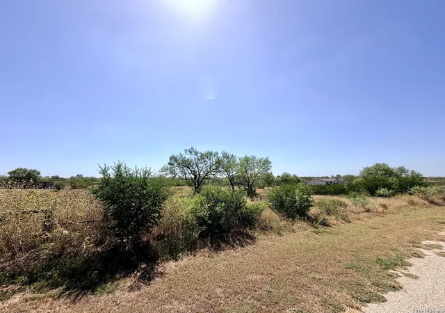 2nd image of 102 County Road 2665, Devine, TX 78016 | MLS# 2010277