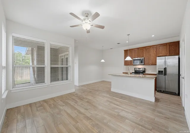 3rd image of 727 Gristmill Dr, New Braunfels, TX 78130 | MLS# 2010279