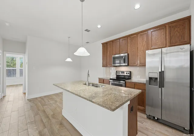 4th image of 727 Gristmill Dr, New Braunfels, TX 78130 | MLS# 2010279